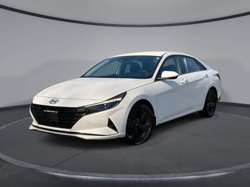 Used 2023 Hyundai Elantra SEL FWD image 1