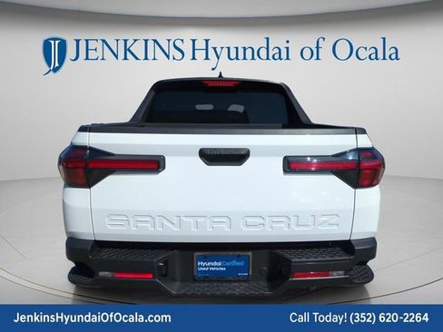 Certified 2025 Hyundai Santa Cruz SE FWD image 4