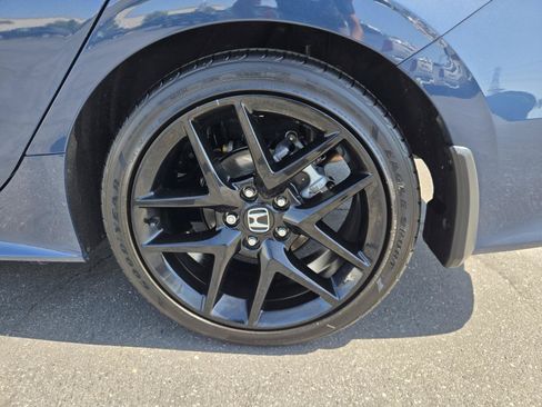 Used 2025 Honda Civic Sport image 33