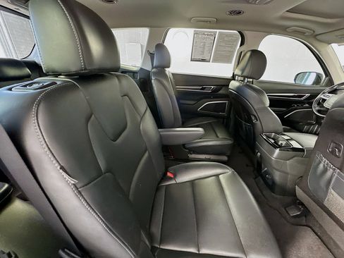 Used 2024 Kia Telluride S w/ S Sunroof Package FWD image 30