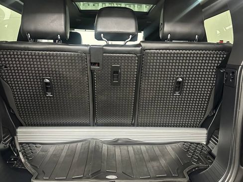 Used 2022 Land Rover Defender 90 X-Dynamic SE AWD/4WD image 26