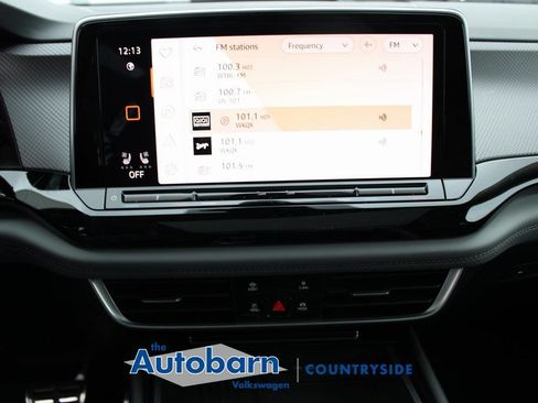 Used 2026 Volkswagen Atlas Peak Edition AWD/4WD image 13