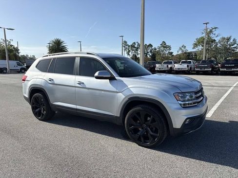 Used 2018 Volkswagen Atlas SE FWD image 1