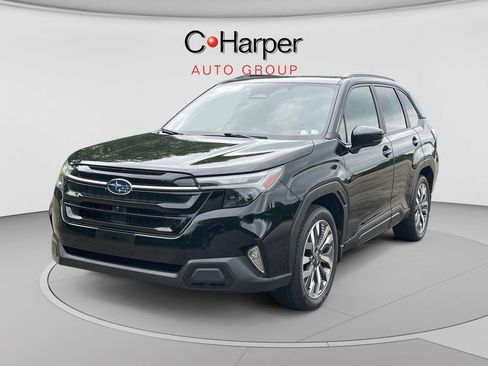 Used 2025 Subaru Forester Touring AWD/4WD image 7