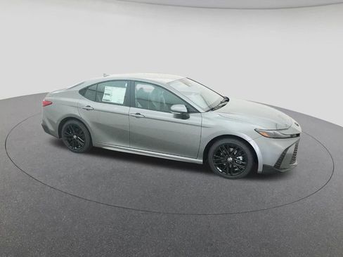 New 2026 Toyota Camry SE image 12