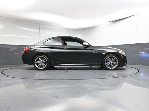 Used 2016 BMW M235i Coupe image 32