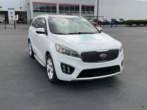 Used 2016 Kia Sorento SX w/ SXL Technology Package image 3