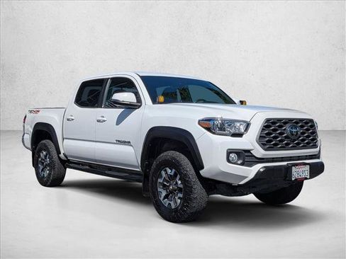 Used 2023 Toyota Tacoma TRD Off-Road AWD/4WD image 3