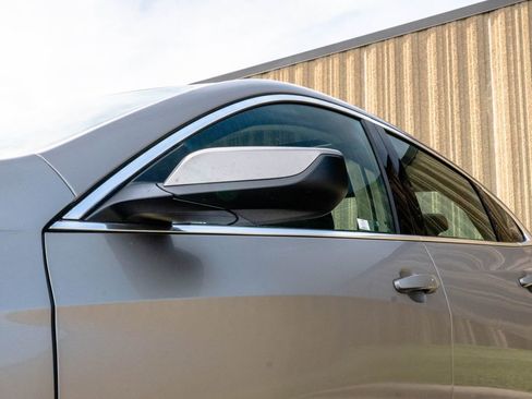 Used 2024 Chevrolet Malibu LT FWD image 11