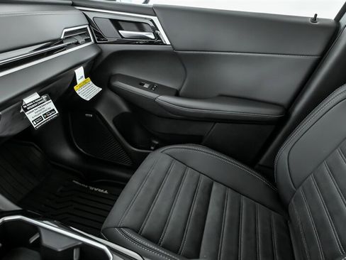 New 2026 Mitsubishi Outlander SE image 26