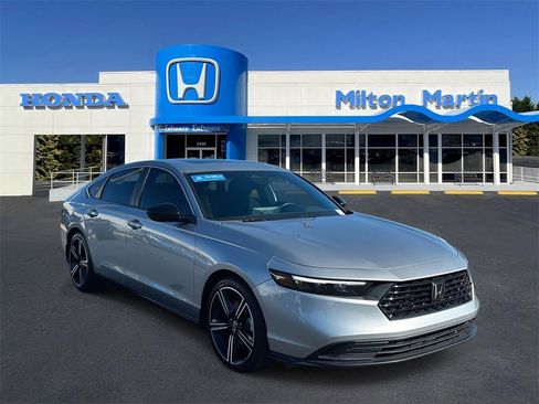 Certified 2023 Honda Accord Sport image 1