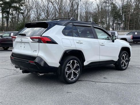 Used 2025 Toyota RAV4 XSE image 5