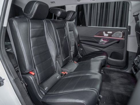 Certified 2025 Mercedes-Benz GLS 450 4MATIC image 15