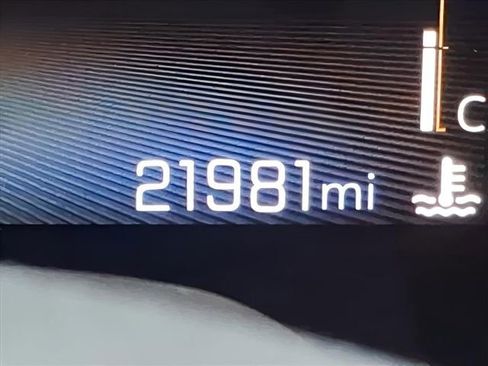 Used 2024 Chevrolet Trax ACTIV w/ Driver Confidence Package image 34