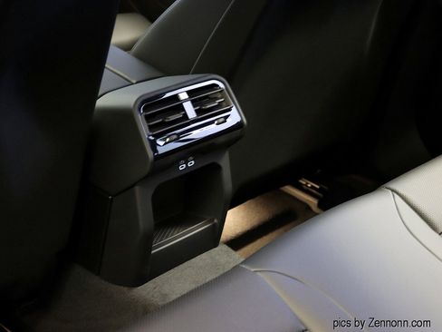 New 2026 BMW 530i xDrive w/ M Sport Package image 14