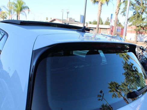 Used 2017 Volkswagen GTI Sport FWD image 17