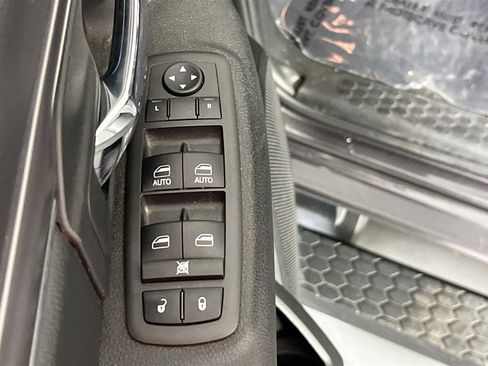 Used 2022 RAM 1500 Classic Warlock w/ Electronics Group image 17