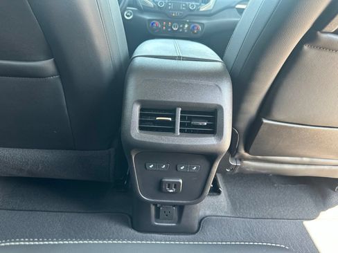 Used 2024 GMC Terrain Denali w/ Denali Premium Package AWD/4WD image 27