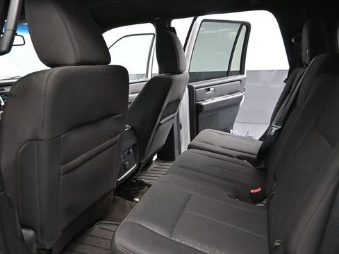 Used 2015 Ford Expedition XL image 31