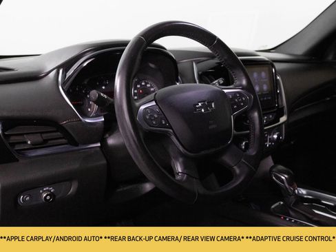 Used 2022 Chevrolet Traverse RS FWD image 5