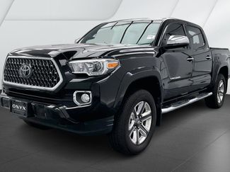 Used 2016 Toyota Tacoma Limited image 1