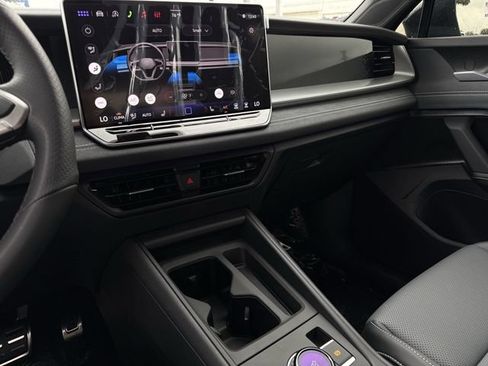 New 2026 Volkswagen Tiguan SE R-Line FWD image 13