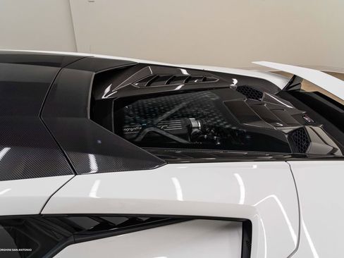 Used 2024 Lamborghini Huracan Tecnica RWD image 21