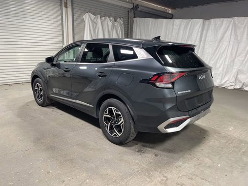 Used 2024 Kia Sportage LX image 5