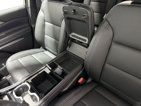 New 2026 Chevrolet Traverse LT w/ LPO, Floor Liner Package image 36