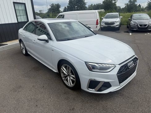 Used 2022 Audi A4 2.0T Premium Plus AWD/4WD image 5