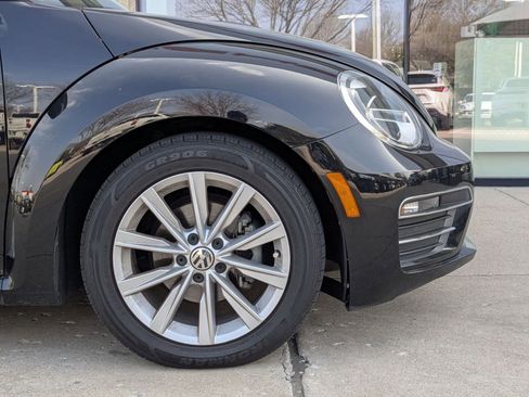 Used 2017 Volkswagen Beetle 1.8T SE image 11