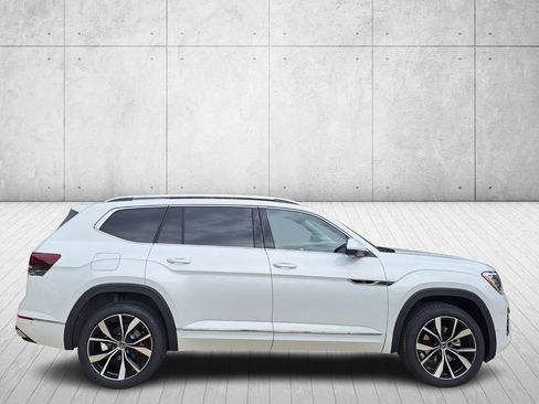 New 2026 Volkswagen Atlas SEL Premium R-Line image 6