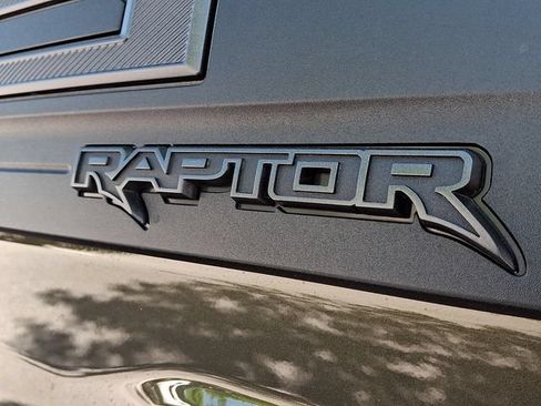 Used 2025 Ford F150 Raptor AWD/4WD image 40