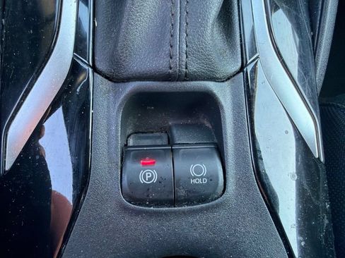 Used 2022 Toyota Corolla SE FWD image 27