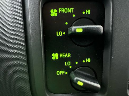 Used 2014 Ford E-350 and Econoline 350 XL image 26