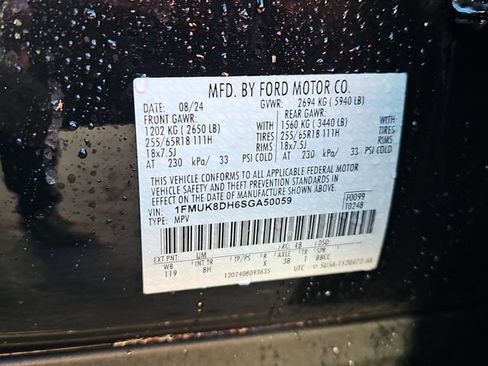 Used 2025 Ford Explorer Active AWD/4WD image 33