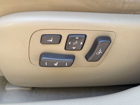 Used 2011 Lexus LS 460 w/ Luxury Value Edition RWD image 32