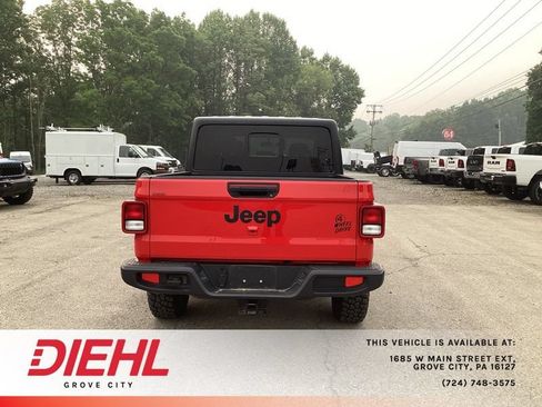 Used 2023 Jeep Gladiator Sport AWD/4WD image 6
