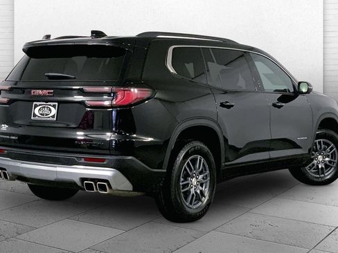 Used 2025 GMC Acadia Elevation AWD/4WD image 13