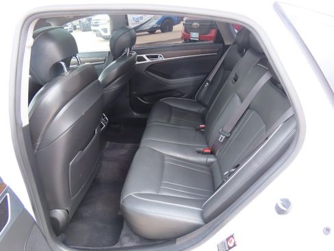 Used 2017 Genesis G80 3.8 w/ Option Group 03 image 21