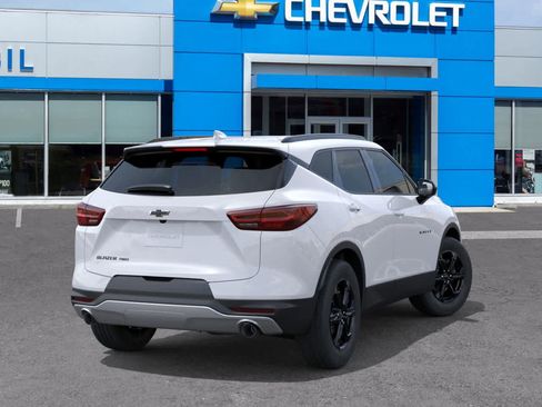 New 2025 Chevrolet Blazer LT w/ Convenience Package image 4