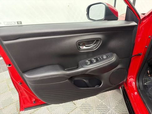 Used 2025 Honda HR-V EX-L image 11