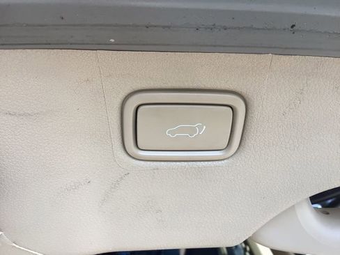 Used 2015 Kia Sedona SX FWD image 51