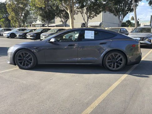 Used 2021 Tesla Model S Plaid image 7