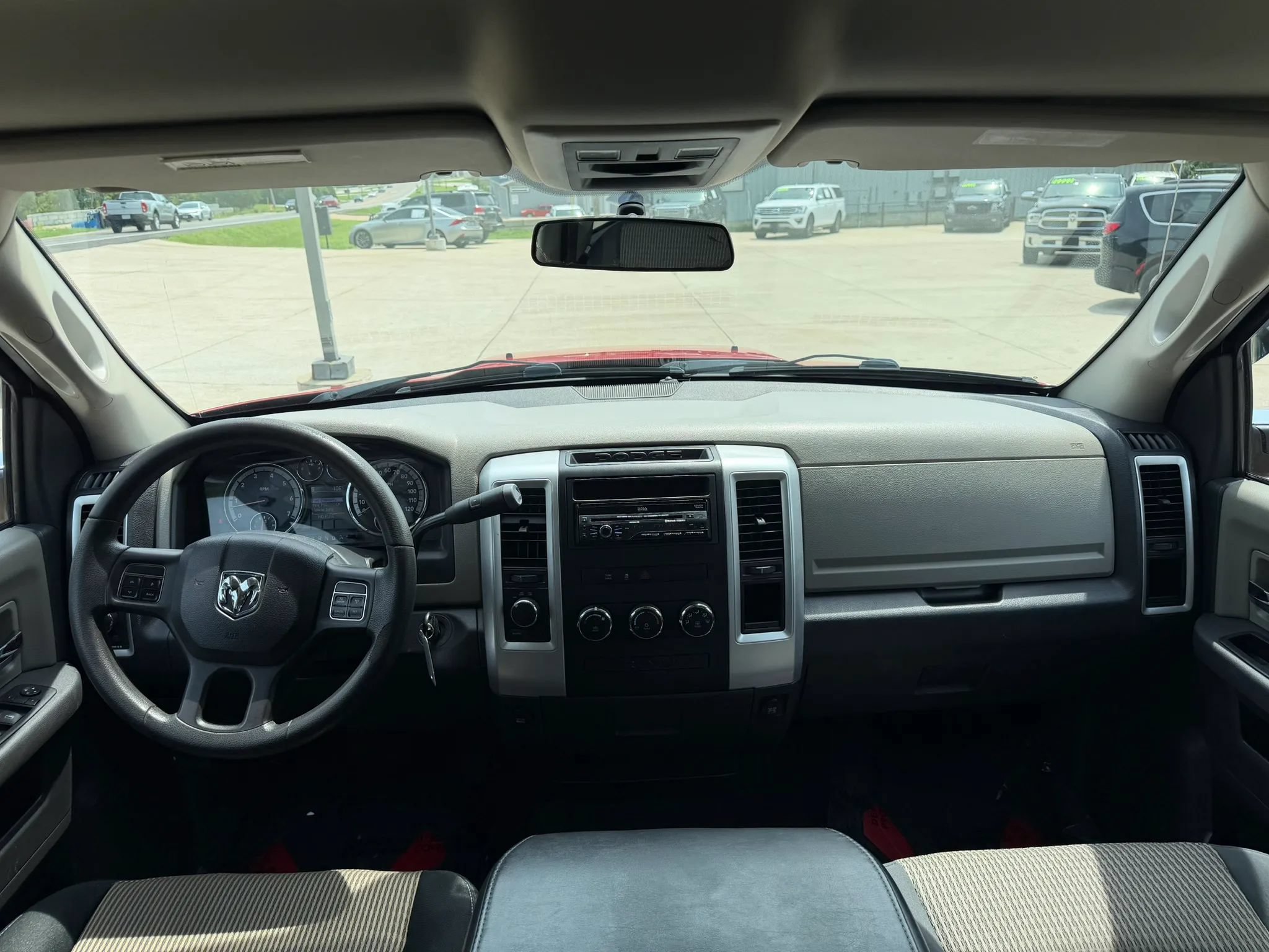 Used 2012 RAM 1500 Classic SLT AWD/4WD image 19