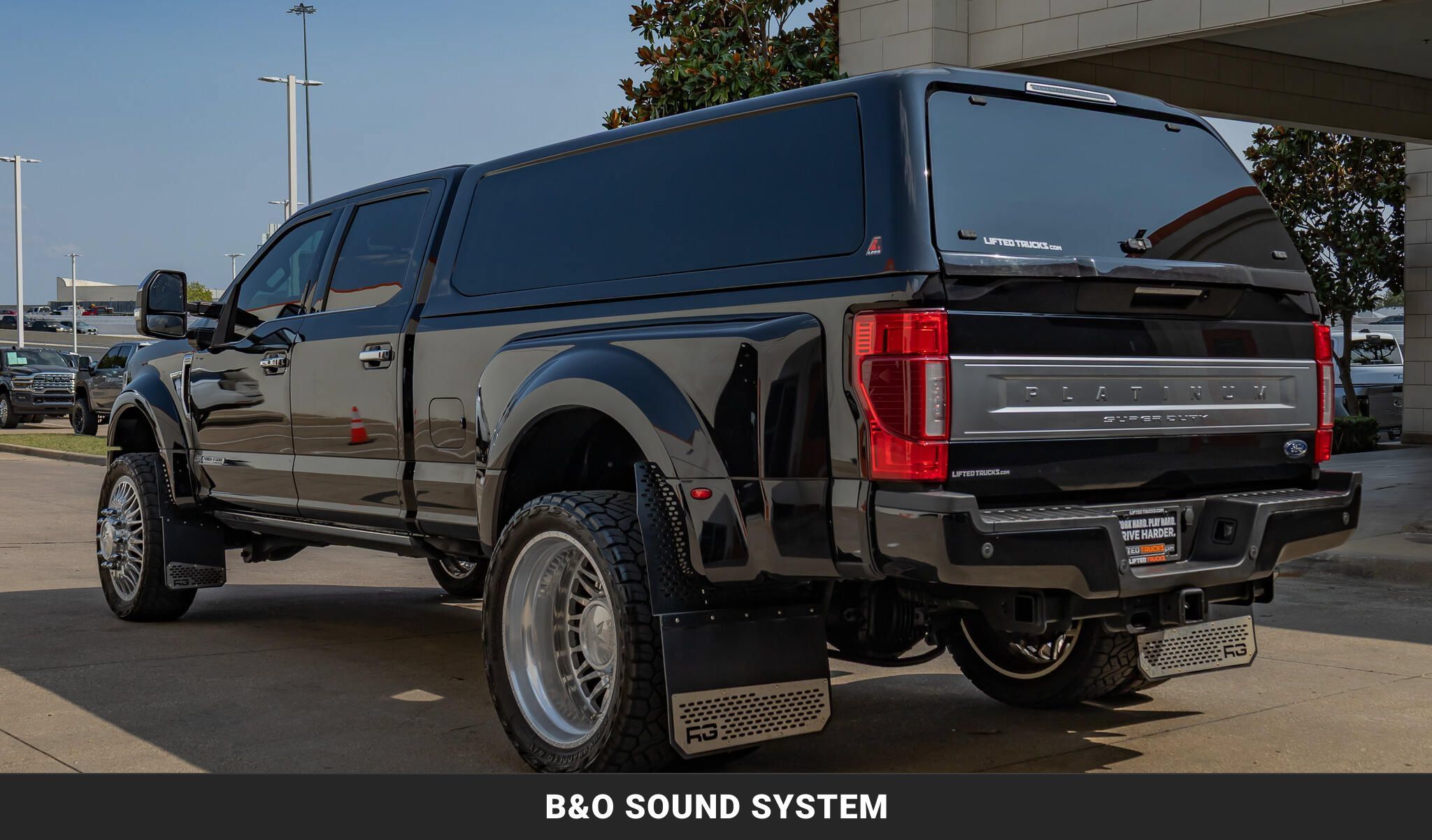 Used 2022 Ford F450 Platinum w/ FX4 Off-Road Package AWD/4WD image 6