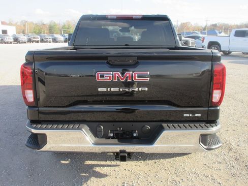 New 2026 GMC Sierra 1500 SLE w/ Max Trailering Package image 6