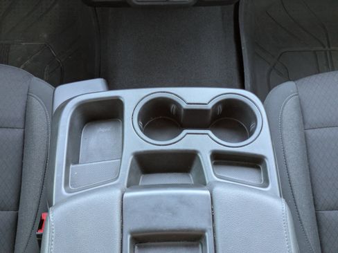 Used 2022 Chevrolet Silverado 1500 Custom image 6