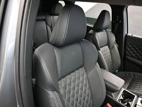 Used 2022 Mitsubishi Outlander SEL AWD/4WD image 42