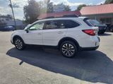Used 2017 Subaru Outback 3.6R Limited image 3